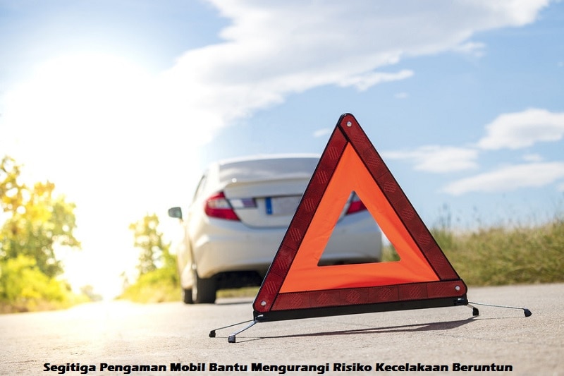 Segitiga Pengaman Mobil